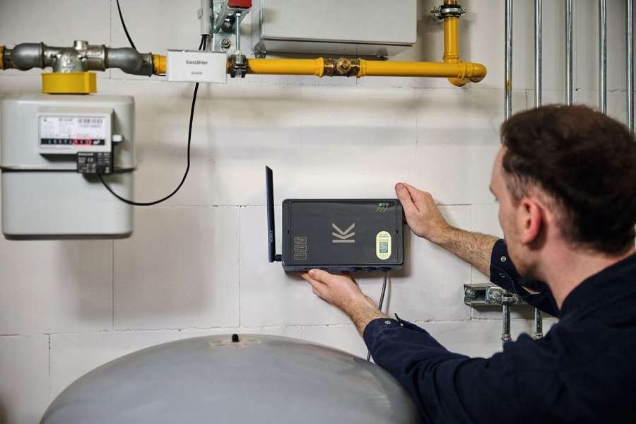 Die Steuerbox erfasst Anlagendaten lokal und ermöglicht die automatisierte Steuerung und Optimierung der Heizsysteme. Bild: KUGU Home GmbH