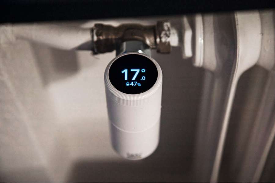 Smarte Thermostate kombinieren die direkte Bedienung am Heizkörper mit digitalen Steuerungsmöglichkeiten. Bild: noventic GmbH