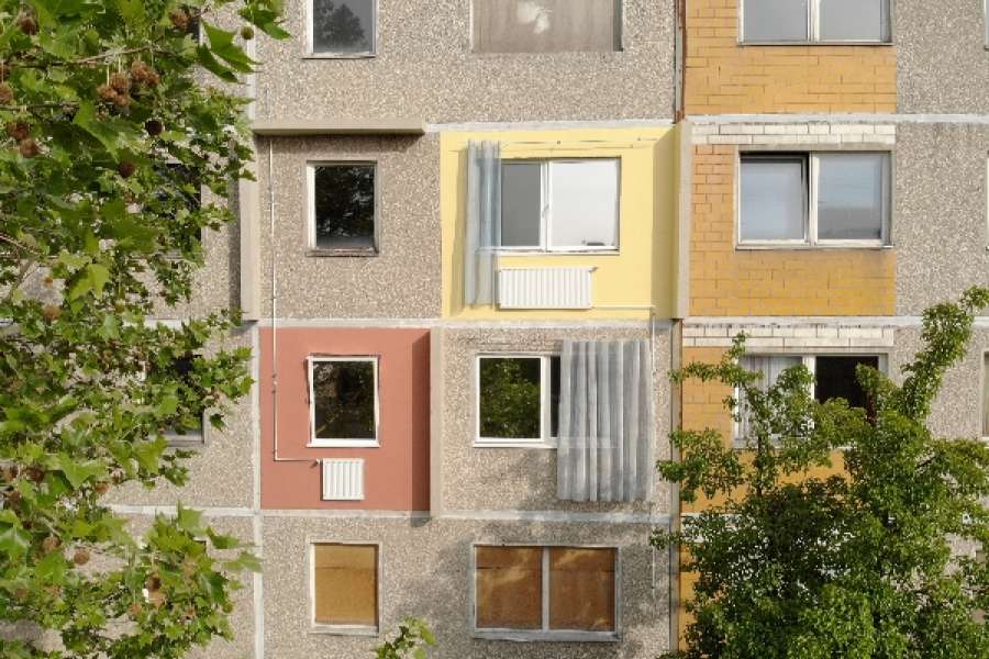 Kunstprojekt „Im Aufbruch“ in der Halle'schen Hanoier Straße. FOTO: Jessen Mordhorst