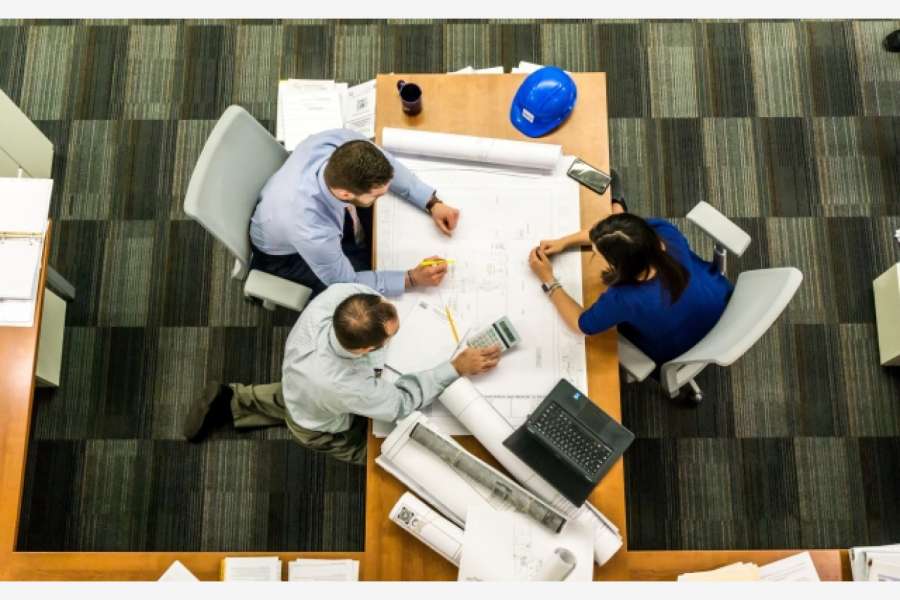 Digitale Werkzeuge sollen das Arbeiten, auch bei Bauprojekten, erleichtern. FOTO: PIXABAY