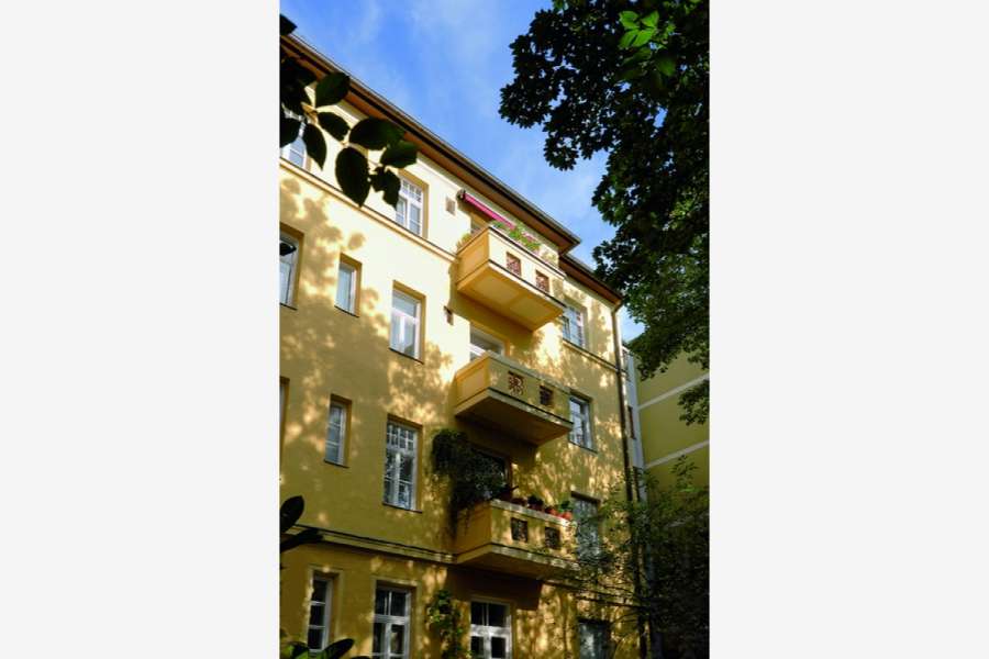 Eine umfassende Sanierung der Balkone erhöht sowohl den Wohnkomfort als auch den energetischen Standard. Foto: Schöck Bauteile GmbH