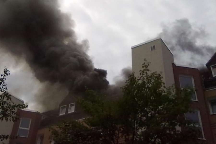 Wohnungsunternehmen sollten sich mit dem Brandschutz für Bestandsgebäude und Neubauten beschäftigen - bevor etwas passiert. FOTP: PIXABAY/bykst