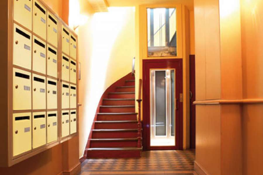 CWS 2K DuraTop Satin besticht nicht nur durch seine besonders hohe Widerstandsfähigkeit. Die Lackfläche kann aufgrund der großen Farbtonvielfalt auch der Wandbeschichtung angepasst werden. Foto: CD-Color GmbH & Co. KG
