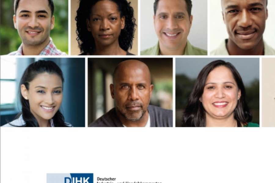 Cover des DIHK-Rtagbers "Integration von Flüchtlingen"