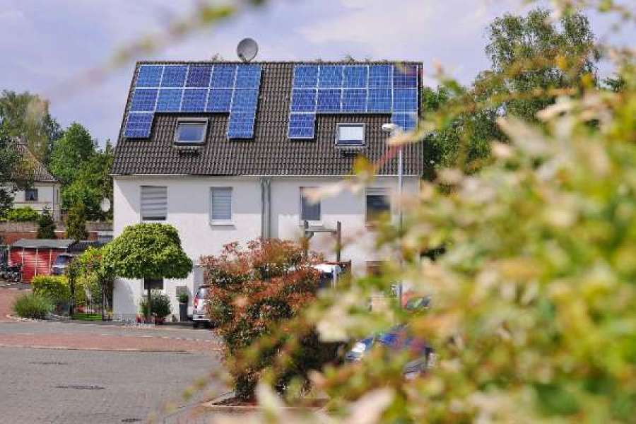 Solaranlagen inklusive Beratung, Montage und Versicherung von RWE