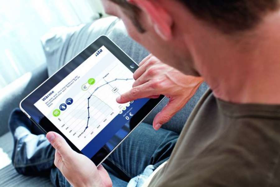 Kostencheck für Heizung per Tablet. Foto: ista