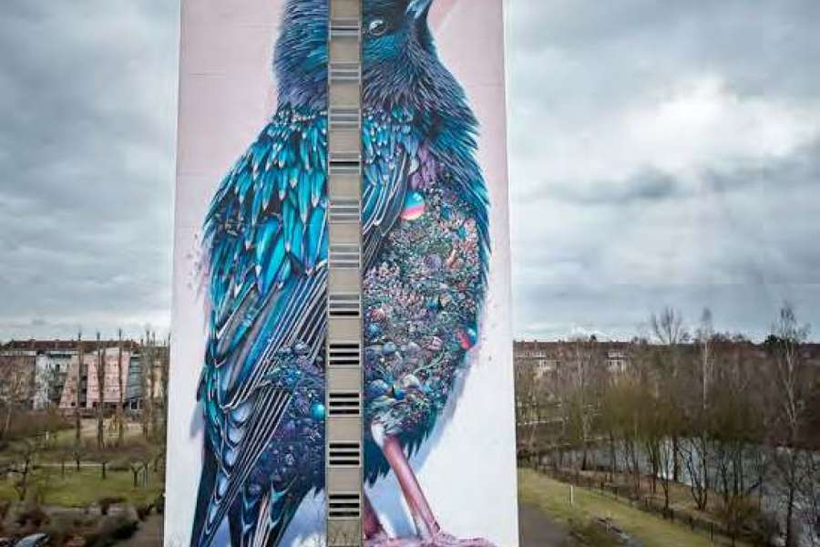 42 Meter misst der Star, den die Künstler Collin van der Sluijs und Super A in Reinickendorf gesprüht haben. © URBAN NATION
