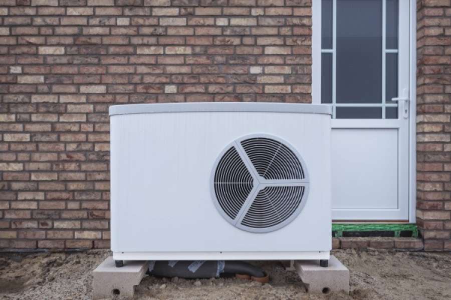 Das Bundeswirtschaftsministerium fördert den Kauf neuer Pumpen mit fast 2 Milliarden Euro. FOTO: Intelligent heizen/VdZ
