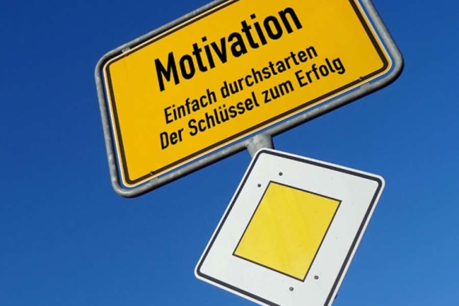 Jetzt bewerben für eine Stipendium Fernlehrgang Immobilienwirt/in. FOTO: PIXELIO/ lichtkunst.73