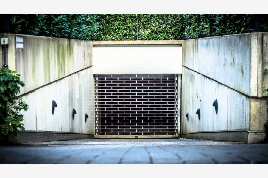 Dieses Urteil über die Nutzung eines Parkhauses einer WEG, ist ein interessantes beispiel für Beschlussfassungen, Entscheidungen und Mehrheiten. BILD: PIXELIO/ Petra Bork