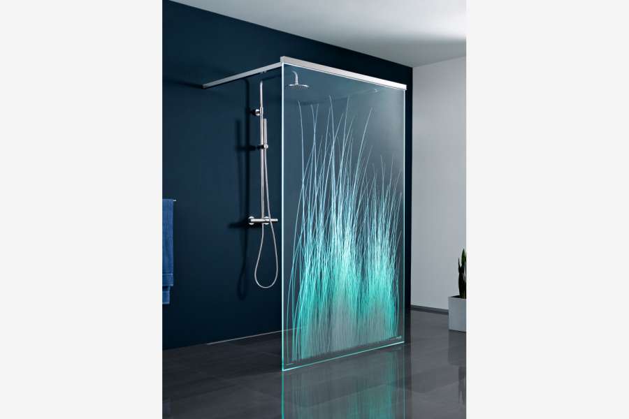 Dusche mit Grasmotiv; Foto: Glamü