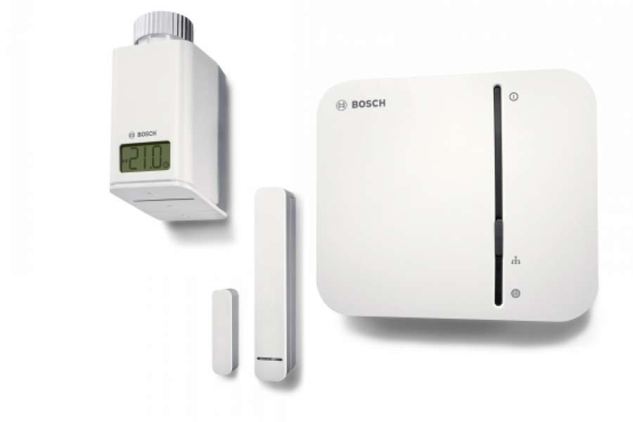 Smarter Thermostat, Tür-Fenster-Kontakt, Smart Home Controller. FOTO: BOSCH