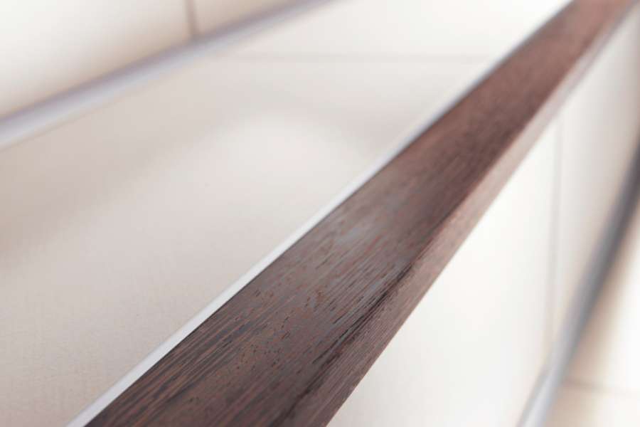 Treppen mit schmalen Leisten