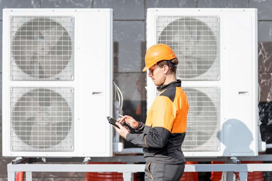 Im Neubau nimmt die Bedeutung von Wärmepumpen stetig zu. Foto: Adobestock/rh2010
