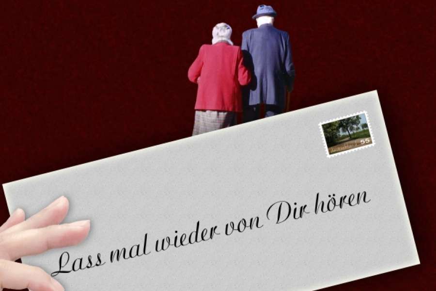 Ältere Nachbarn sind oft einsam. Junge Leute kommunizieren zunehmend digital. Eine Umfrage untersucht Plattformen für ein nachbarschaftliches Miteinander. BILD: PIXELIO/B.PFENSIG