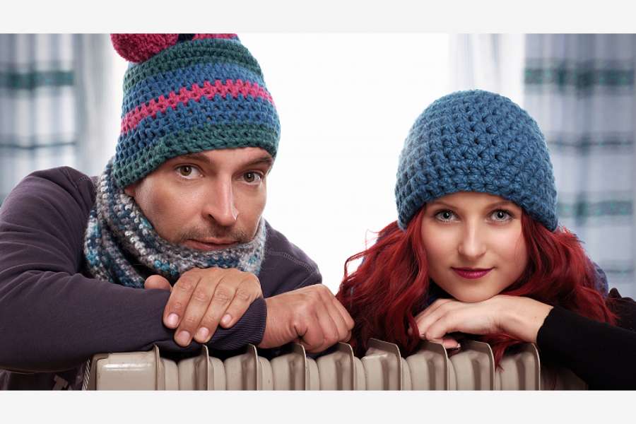 Man kann Heizkosten sparen, ohne frieren zu müssen. Foto: Fotolia/Underdogstudios