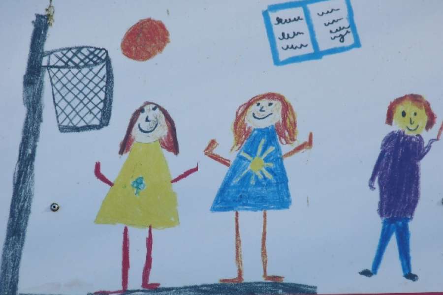 Kinder integrieren sich besonders schnell. Trotzdem braucht es ein wohlwollendes nachbarschaftliches Umfeld. BILD: PIXELIO/D.SCHUETZ