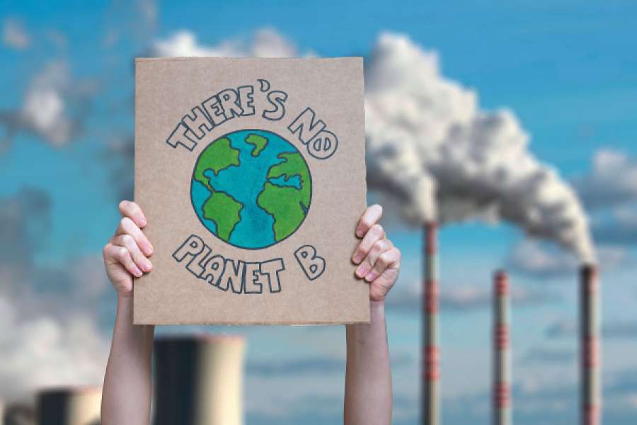 Während die Friday for Future Bewegung vor dem Klimakollaps warnt, heizen die Menschen ihre Wohnungen kräftig ein: Der Energieverbrauch in Wohngebäuden ist gestiegen. FOTO: stock.adobe.com/Nicola