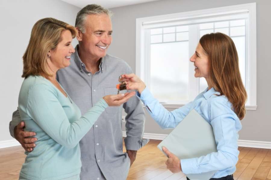 Immer mehr Immobilienverwaltungen erschließen die Vermietung und den Verkauf von Wohnungen als zusätzliches Geschäftsfeld. BILD: ADOBESTOCK/KURHAN