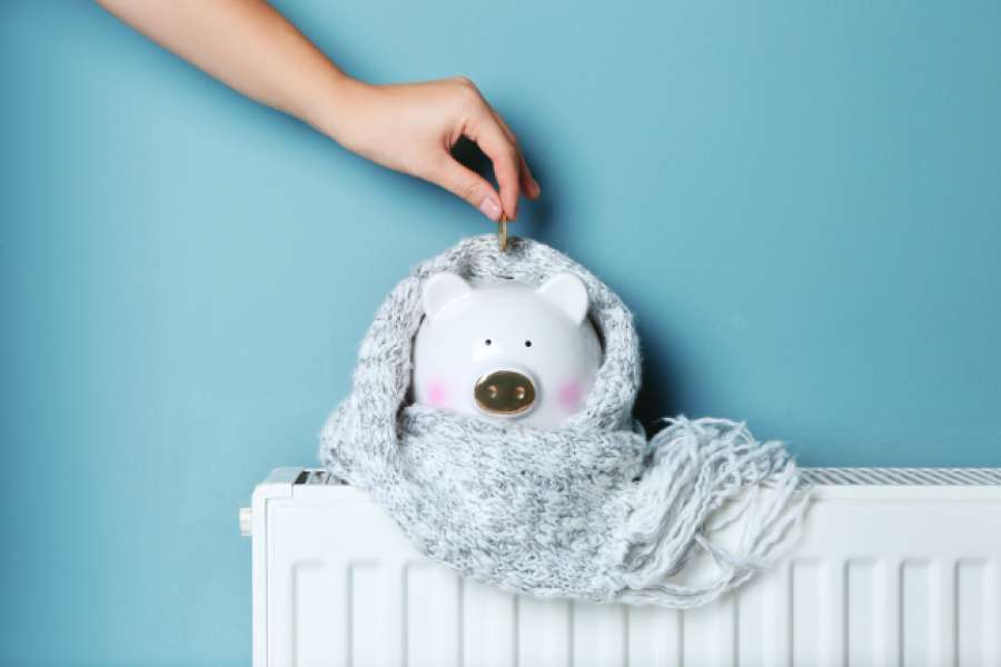 Als Vermieter sollten Sie Streit mit dem Mieter wegen der Heizperiode vermeiden. Damit es nicht zur Eiszeit kommt. BILD: AdobeStock/ Africa Studio